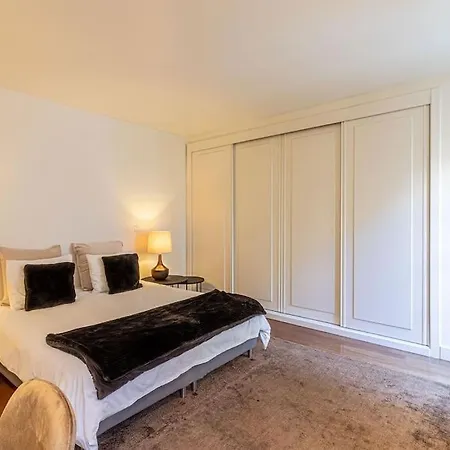 Chiado Deluxe Modern Feel 3 Bedroom Apartament Lizbona