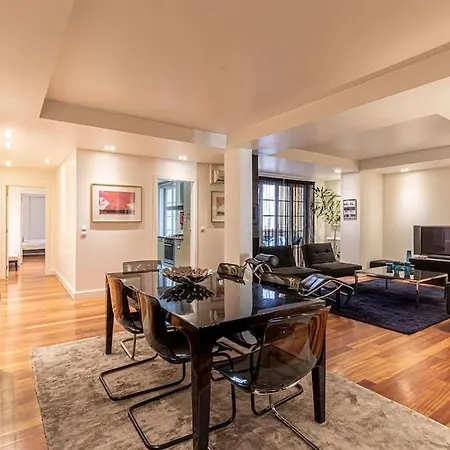 شقة Chiado Deluxe Modern Feel 3 Bedroom Lisboa