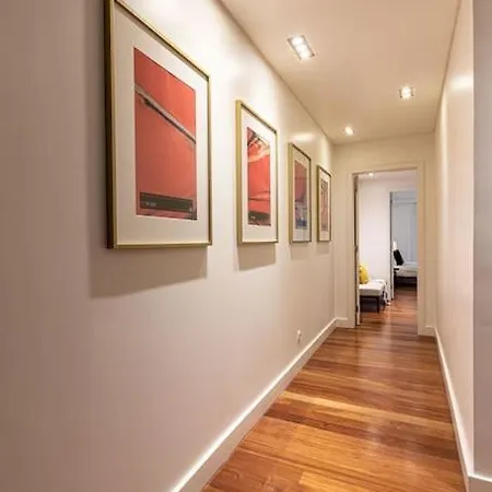 Appartement Chiado Deluxe Modern Feel 3 Br Lissabon