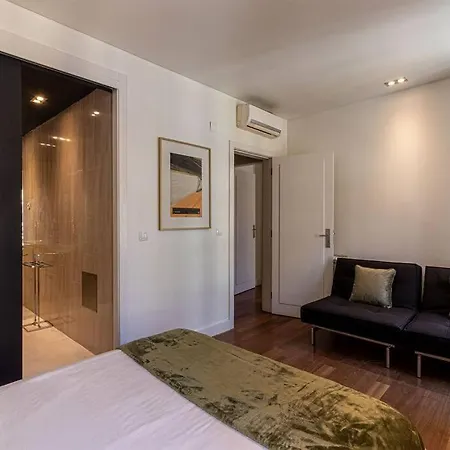 Chiado Deluxe Modern Feel 3 Br
