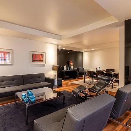 Chiado Deluxe Modern Feel 3 Bedroom Lisbona