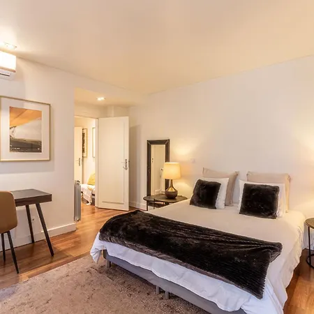 Chiado Deluxe Modern Feel 3 Bedroom Appartamento Lisbona