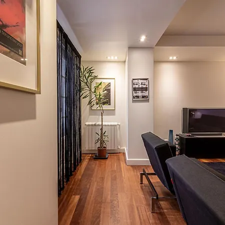 Chiado Deluxe Modern Feel 3 Bedroom Lisbona