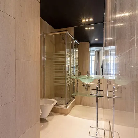 Chiado Deluxe Modern Feel 3 Bedroom Lisbona
