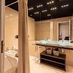 Chiado Deluxe Modern Feel 3 Bedroom リスボン