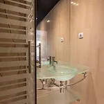 Chiado Deluxe Modern Feel 3 Bedroom 리스본