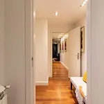 アパート Chiado Deluxe Modern Feel 3 Bedroom