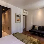 Chiado Deluxe Modern Feel 3 Bedroom